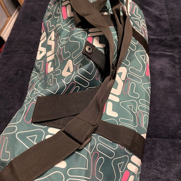FILA Green Sport Duffel Bag - Picture 6 of 8